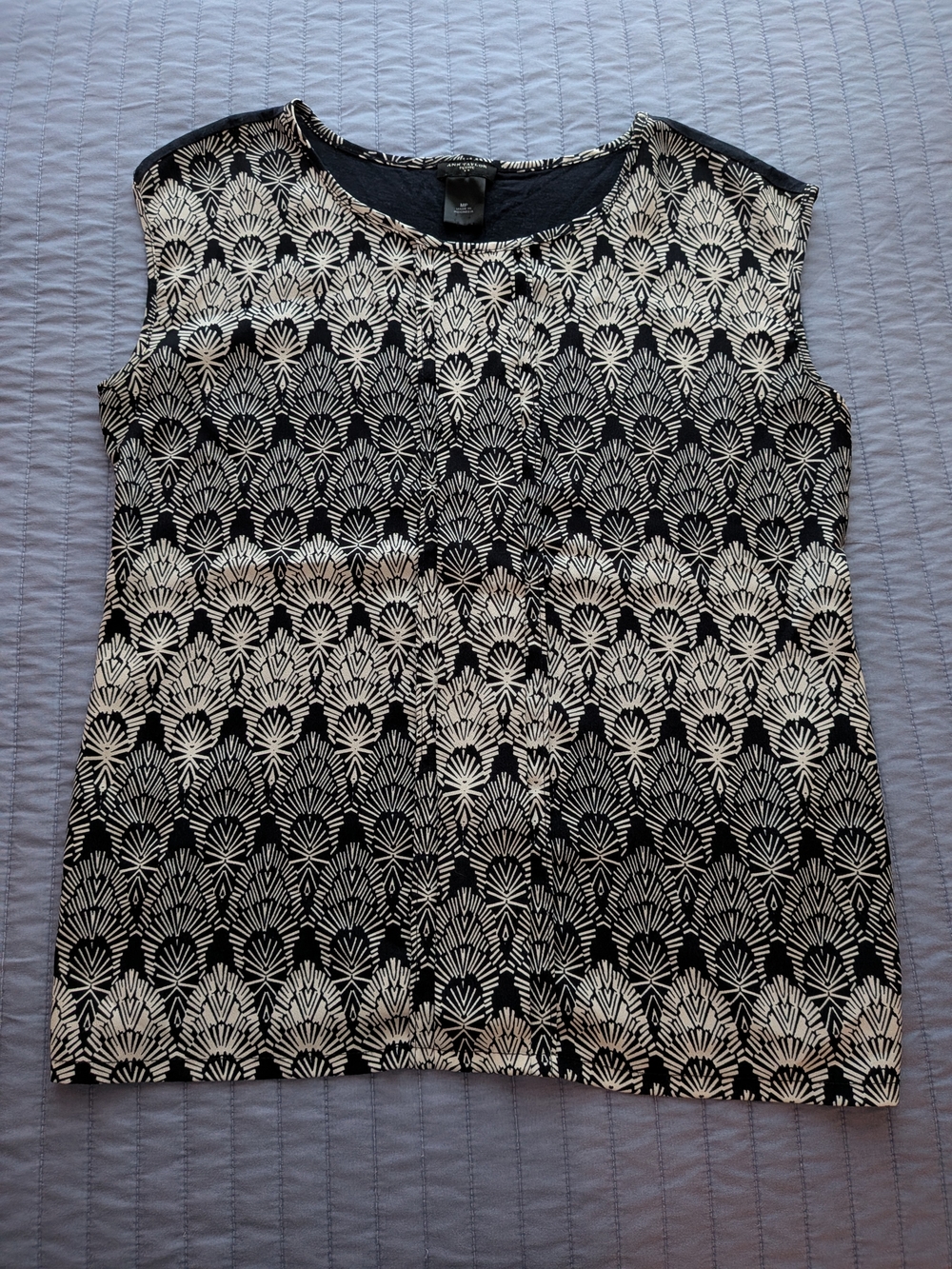 Ann Taylor Navy and Cream Printed Women's Top | sz S